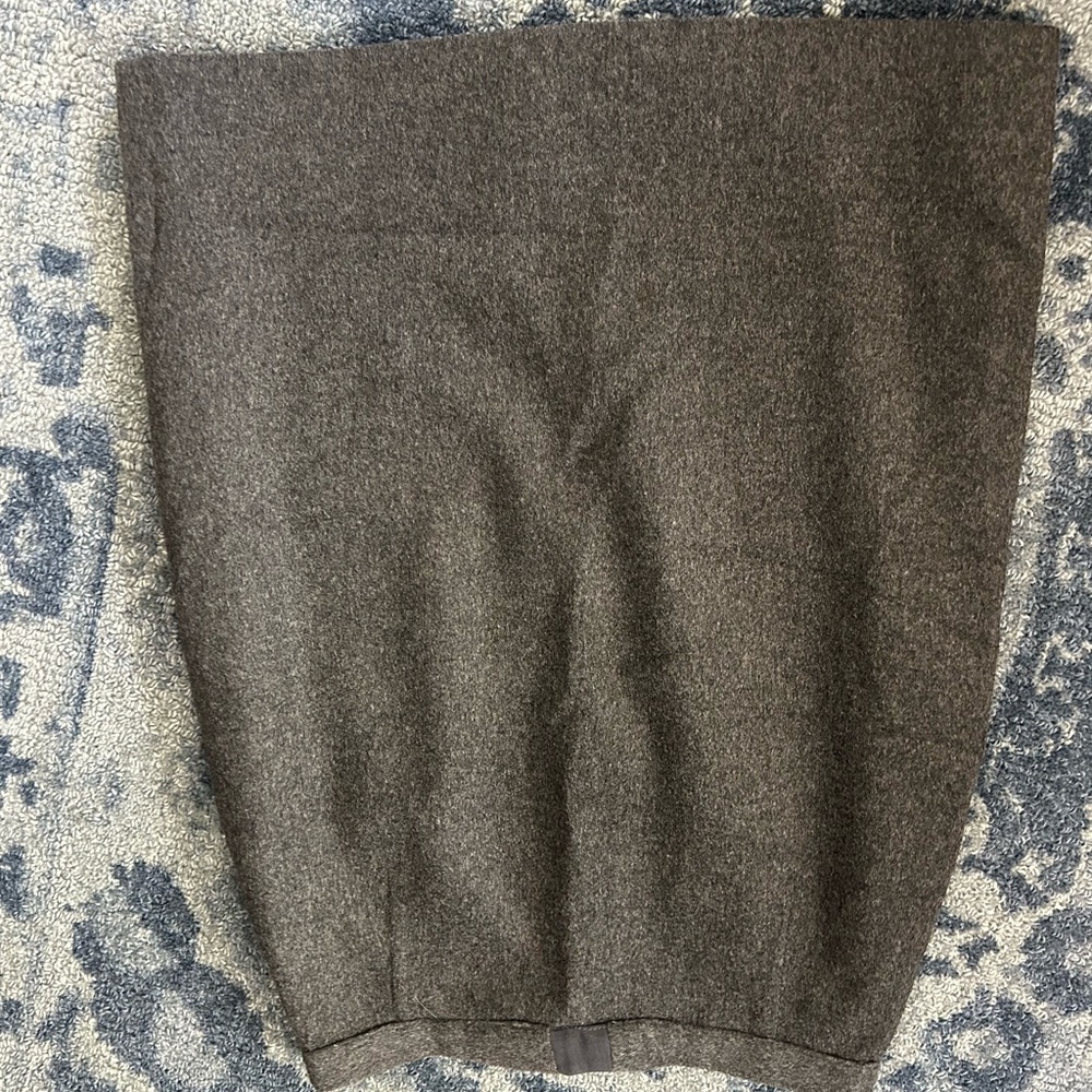 Elegant Gray Women's Skirt